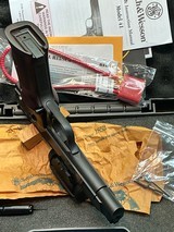 Smith & Wesson Model 41 Performance Center 22lr. Target Pistol - 4 of 15