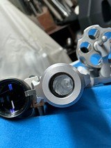 PERFORMANCE CENTER MODEL 500 W/ 1.5-4 BURRIS - 11 of 13