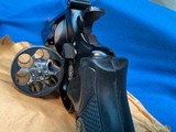 Smith & Wesson Mod 329PD 44magnum, 6 shot, - 6 of 13