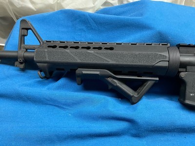 Springfield Armory Saint Rifle - Image 7 of 14