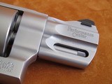 SMITH & WESSON Model 657-4 PC UDR Lew Horton Exclusive - 3 of 15