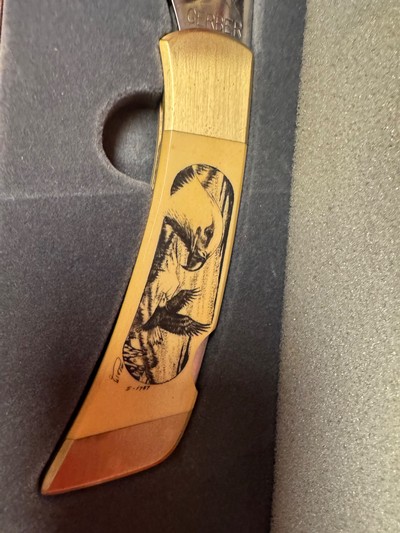Winchester 94 “GOLD” American Bald Eagle and matching Knife set - Image 15 of 18