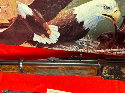 Winchester 94 “GOLD” American Bald Eagle and matching Knife set - Image 9 of 18