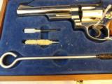 Cased Smith & Wesson Model 29-2 .44 Mag in Nickel - 8 of 8