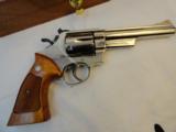 Cased Smith & Wesson Model 29-2 .44 Mag in Nickel - 4 of 8