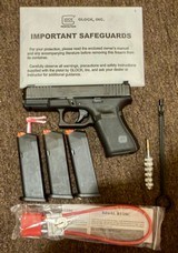 Glock 19 Gen 5 9mm NEW – Trijicon Night Sights – 3 OEM Magazines – Extras - 9 of 10