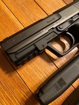 H&K USP9 V1 9mm with Extras - 3 of 7