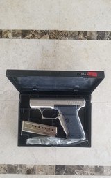 Heckler & Koch P7 M89mmnew in the box unfiredsilver version - 3 of 4