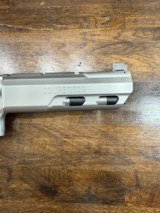 Smith & Wesson 629-6 Competitor Performance Center - 7 of 12