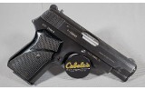 Crvena Zastava
M70 1
.32 Auto
