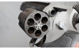Taurus ~ 44H Raging Hunter ~ .44 Magnum - 3 of 6