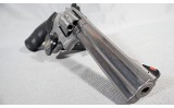 Smith & Wesson ~ Model 686-6 Plus ~ .357 Magnum - 3 of 8