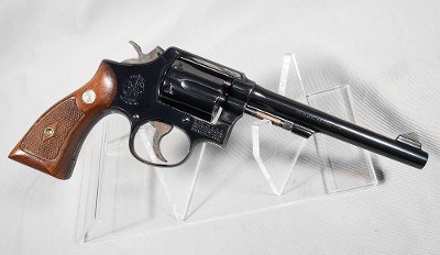 Smith & Wesson ~ Model 10-5 ~ .38 Special