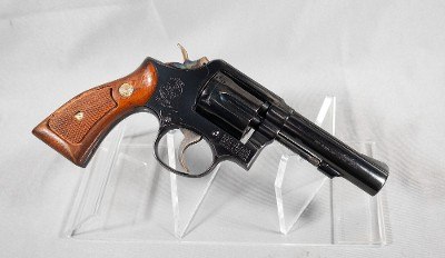 Smith & Wesson ~ Model 10-6 ~ .38 Special