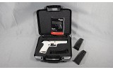 SIG SAUER ~ P320 ~ .40 S&W - 5 of 6