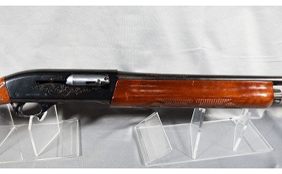 Remington ~ Model 1100 ~ 20 Gauge - Image 3 of 11