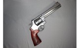 Smith & Wesson ~ 629-6 ~ .44 Magnum - 1 of 2