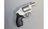 Smith & Wesson
642 2
.38 S&W Special