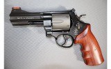 Smith & Wesson ~ 329PD ~ .44 Magnum - 1 of 1