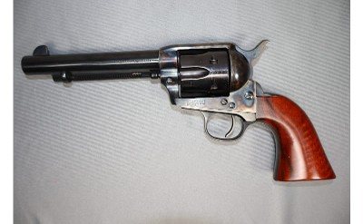Uberti ~ 1873 ~ .45 Colt