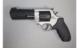 Taurus ~ Raging Hunter ~ .44 Magnum - 1 of 1