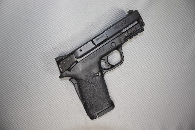 Smith & Wesson ~ M&P 380 Shield EZ ~ .380 auto