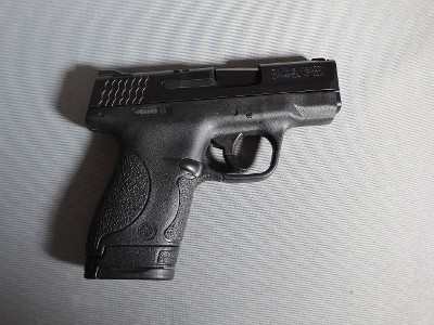 Smith & Wesson~ M&P shield~9MM Luger - Image 1 of 1