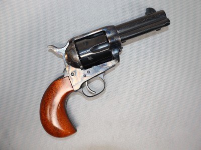 Uberti ~ 1873 ~ .45 Colt - Image 1 of 2
