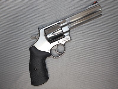 Smith & Wesson ~ 629-6 ~ .44 Magnum - Image 1 of 2