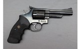 Smith & Wesson ~ 19-5 ~ .357 Magnum