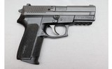 Sig Sauer ~ SP2022 ~ 9mm Luger