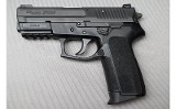 Sig Sauer ~ SP2022 ~ 9mm Luger