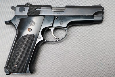 Smith & Wesson ~ 59 ~ 9mm Luger