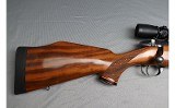 Weatherby ~ Mark V ~ .300 Weatherby Magnum - 3 of 10