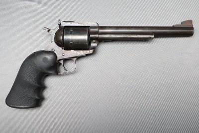 Ruger ~ New Model Super Blackhawk ~ .44 Remington Magnum