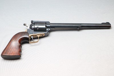 Ruger ~ New Model Super Blackhawk ~ .44 Remington Magnum