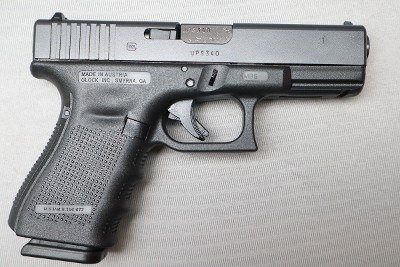 Glock ~ 23 Gen 4 ~ .40 S&W