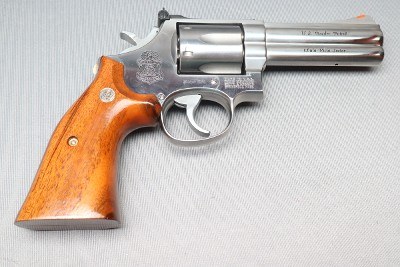 Smith & Wesson ~ 686 U.S. Border Patrol ~ .357 Magnum - Image 1 of 5