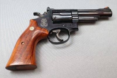 Smith & Wesson ~ 19-4 U.S. Customs Patrol ~ .357 Magnum - Image 1 of 4