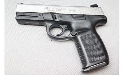 Smith & Wesson ~ SW40VE ~ .40 S&W - Image 2 of 2