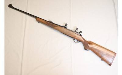 Ruger ~ M77 ~ 7mm Remington Magnum - Image 2 of 10