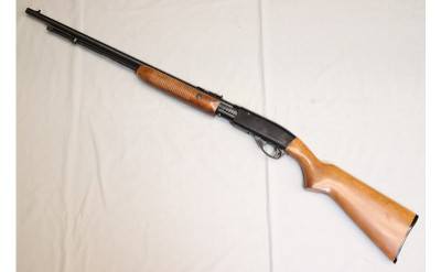 Remington ~ 572 Fieldmaster ~ .22 Short/Long/Long Rifle - Image 2 of 8