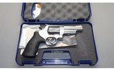Smith & Wesson ~ 629-6 ~ .44 Magnum - 3 of 5