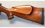 Weatherby ~ Mark V ~ .300 Weatherby Magnum - 9 of 10