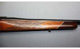 Weatherby ~ Mark V ~ .300 Weatherby Magnum - 4 of 10