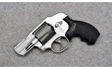 Smith & Wesson 296 Airlite - 2 of 2