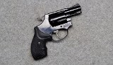 Smith & Wesson 37 - 1 of 2