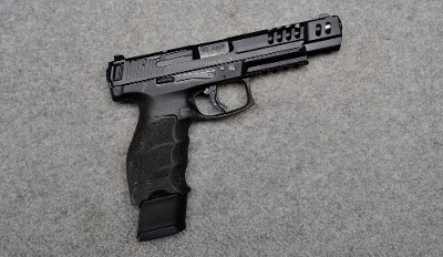 Heckler & Koch VP9 Match - Image 1 of 2