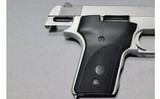 Smith and Wesson Model 64-7 .22 LR - 5 of 7