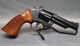 Smith & Wesson ~ 19-3 ~ .357 Magnum